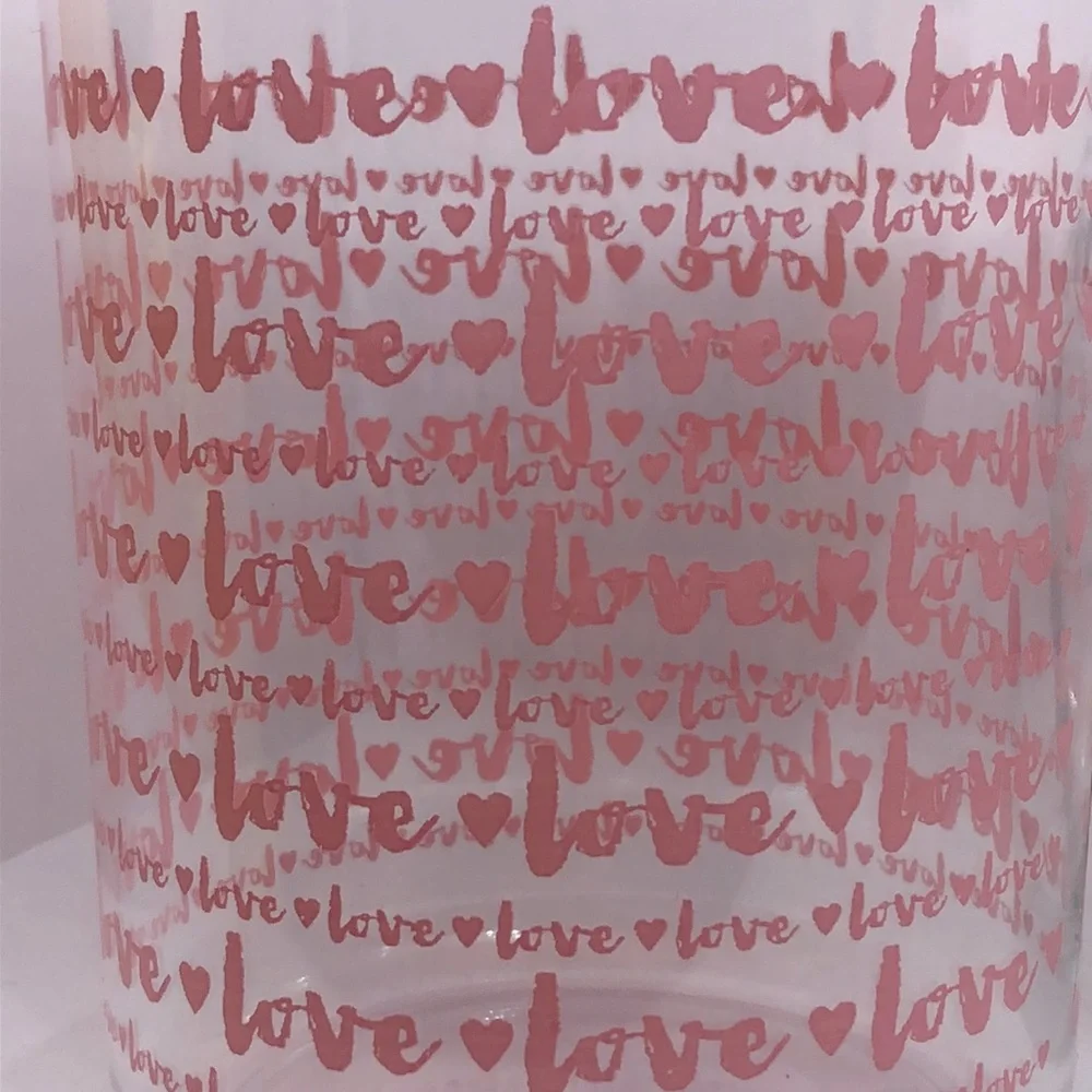 Valentine’s Day Stemless Wine Glass & Love Bucket Container 🐾🩷 NWT